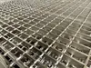 Paneles de rejilla de acero, rejilla de acero galvanizada en caliente, paneles de rejilla de acero inoxidable, paneles de rejilla de acero de alta resistencia, placas de cubierta de acero, pasarelas, pozos de recolección de agua y paseos marítimos