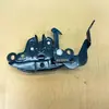 Adequado para Nissan Qashqai J10 conjunto de trava do capô dianteiro peças automotivas 65601-JD000