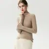 Suéter de cashmere canelado macio e amigo da pele para mulheres, estilo minimalista, com acabamento em renda, gola alta discreta, mangas compridas, efeito emagrecedor, suéter de malha para usar como base.