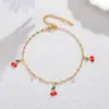 Tobillera de estilo popular ins barroco con fresa de goteo de aceite para niñas, tobillera de lujo simple de alta gama, pequeña, fresca, accesible, oro de 18 quilates