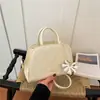 Bolso pequeño de diseño moderno para mujer, nueva colección 2026, bolso cruzado simple, bolso de mano moderno y casual, perfecto para el uso diario