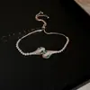 Pulseira de Borboleta Redonda com Zircônia Cravejada de Diamante Super Fada, Pulseira Elegante Fashion e Versátil, Pulseira de Luxo Leve e de Alta Qualidade para Mulheres