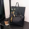 Bolso Cubo de Color Sólido Simple de Mano para Mujer Verano 2025 Popular Bolso de Hombro Simple Bolso de Hombro de Moda Tendencia para Mujer