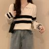 Otoño 2025 Nuevo Estilo Punto Cuello Polo Estilo Hong Kong Petite Mujer Holgado Manga Larga Rayado Top Perezoso