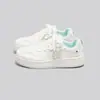 Zapatos Blancos para Mujer 2026 Primavera/Verano Nuevo Estilo Suela Gruesa Resistentes al Desgaste Versátiles Casuales Zapatos Deportivos ins de Moda Zapatos de Skate MR558