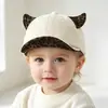 Gorro Lindo para Bebé Otoño Invierno Retro Pana Ala Suave Gorra de Béisbol Unisex Bebé Ala Corta Cálido Gorra Pico de Pato Moderna