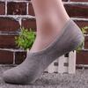 Calcetines invisibles para hombre de corte bajo, talón de gel antideslizante, antideslizantes, color sólido, algodón absorbente de sudor, calcetines tipo barco para hombre al por mayor