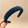 Faixa de cabelo da moda e estilosa na cor café para mulheres, faixa de cabelo versátil de alta qualidade, faixa de cabelo antiderrapante para lavar o rosto, acessório de cabelo estilo coreano