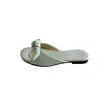 Chanclas cómodas, que permiten que tus pies se relajen por completo.