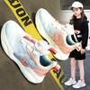 Tênis Leve para Corrida Feminino 2025 Verão Novo Respirável Fivela Giratória Sapatos Esportivos Macios para Crianças Sapatos de Malha Antiderrapantes