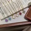 Conjunto Retrô de Trevo de Quatro Folhas em Forma de Diamante Estilo Francês, Colar e Pulseira Versáteis de Luxo de Alta Qualidade, Exclusivamente para Transmissão ao Vivo