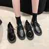 2025 Novos Sapatos Femininos de Couro Baixos com Cadarço e Couro Patentado para Comércio Exterior, Sapatos Mary Jane de Salto Grosso Estilo Britânico Transfronteiriço Wish