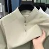 Camiseta de Verão Nova Estilo Transfronteiriça com Gola Alta e Manga Curta para Homens, Camiseta de Manga Meia-Manga Lisa na Moda e Estilosa, Roupas Masculinas de Luxo Leve