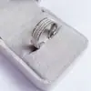 Anillo de Estilo Lujo Ligero Lleno de Diamantes y Gypsophila para Mujer, Anillo de Pareja Moderno y Versátil, Popular Anillo de Titanio Acero Color Duradero Anillo de Dedo del Pie