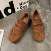 Mocasines Cuadrados Tallados Retro con Aumento de Altura Interior para Mujer, Nuevos Zapatos de Cuero Estilo Británico Primavera 2026, Zapatos Planos Brogue