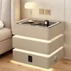 Mesita de noche flotante con tres cajones, diseño simple y moderno de madera maciza, carga inalámbrica integrada, multifuncional, lujo ligero, para uso en dormitorio del hogar