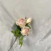 Rosa de Torre Simulada de 3 Cabezas Rama Única Escena de Boda Diseño Guía de Camino Arco Arreglo Floral Hogar Sala de Estar Centro Comercial Tienda Decoración