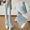 Calça jeans flare azul claro plus size feminina para baixinhas, verão 2026, cintura média-alta, calça boca de sino que emagrece e valoriza a silhueta