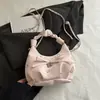 Bolso plisado con estampado floral nuevo 2026, un estilo delicado y femenino, con cadena de perlas y un dulce lazo, perfecto como bolso cruzado pequeño