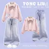 Conjunto de Chicas Estilo Universitario Nuevo Primavera/Otoño 2026: Conjunto de Dos Piezas: Top con Cuello Polo y Lazo y Jeans con Estampado de Estrellas