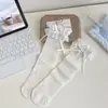 Meias Lolita com Laço de Seda de Amora Ultra Finas Sem Costura com Renda de Malha Vazada Bolinhas Respiráveis Meio da Panturrilha