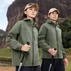 Chaqueta de trabajo softshell con capucha para exteriores para montañismo, senderismo, camping, con forro polar, cómoda, personalizable con logotipo de empresa