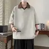 Estilo de Verão Novo Moda de Rua Color Block Gola V Falso Duas Peças Manga Curta Camisa Polo para Homens, Marca Tendência Solta Casal Casual Meia Manga Camiseta