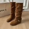 Botas Retro Plisadas Adelgazantes para Mujer de 5 cm de Tacón Oculto, Circunferencia de Pantorrilla Grande de Gamuza, con Tira Cruzada, Nuevo Estilo Otoño e Invierno, Botas Altas