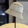 Nuevo Sombrero de Paja Tejido Simple Hecho a Mano 2026 con Colores Contrastantes, Sombrero de Pescador de Paja Estilo Cubeta que Cubre la Cara y Hace que la Cara Parezca Más Pequeña para Verano