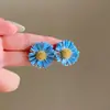 Brincos Coloridos de Flor Dopamina Primavera 2026 Nova Moda Estilo Fresco Brincos de Tarraxa Acessórios Exquisitos Personalizados para Mulheres