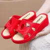 Sapatos casuais elegantes estilo francês para mães, sandálias de cunha confortáveis de salto alto e sola grossa, moda de verão mais vendida, que aumentam a altura
