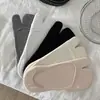 Meias de Barco Minimalistas Estilo Japonês com Dois Dedos, Meias de Algodão com Dedos Divididos, Meias Invisíveis de Corte Baixo para Verão, Meias Antiderrapantes de Silicone com Formato de Casco de Porco, Sem Costura Antiderrapante