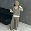 Conjunto de Niña Primavera y Otoño 2026 Nuevo Conjunto Infantil a la Moda para Niñas Mayores: Conjunto de Tres Piezas: Chaleco de Punto, Camisa Básica y Pantalones