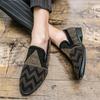 Zapatos de cuero para hombre, zapatos pequeños de cuero para otoño, zapatos de estilista puntiagudos para hombre, zapatos de hombre de estilo coreano con diamantes de imitación, zapatos de cuero de moda para hombre.