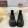 Mocasines de suela gruesa para mujer 2026 nuevo popular otoño versátil estilo británico zapatos pequeños de cuero tacón grueso negro zapatos de una sola suela para mujer