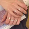 Anel floral doce e fresco, sofisticado para mulheres, estilo ins, fresco e natural, anel aberto versátil para o dedo indicador, moderno