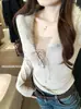Fábrica Directa Estilo Chica Popular Camiseta de Manga Larga Marrón con Cordones y Borde Deshilachado para Mujer Otoño e Invierno Sexy Adelgazante Top Base