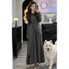 Conjunto Elegante de Roupa Novo Estilo 2026 com uma Vibe Relaxada, Suéter de Tricô Cinza Retrô e Calça de Cintura Alta Conjunto de Duas Peças para Outono e Inverno