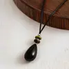 Collar de Cuerda de Cuero Europea y Americana Transfronterizo con Concha de Coco y Resina en Forma de Gota de Agua Estilo Artístico Retro Cadena para Suéter Diseño de Nicho Accesorio de Collar para Mujer