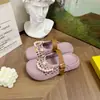Novas sandálias de dedo com design vazado de corrente em formato de estrela de cinco pontas, um design de verão leve e estiloso para mulheres, perfeitas para usar ao ar livre e com sola antiderrapante.