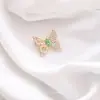 Broche de mariposa de perlas de gran venta transfronteriza con diamantes para mujer, broche de alta gama con temperamento elegante, joyería para traje.