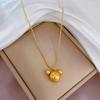 [Acero de titanio de cuerpo completo] Collar de oro real con diseño de Mickey Mouse, cadena de clavícula roja con accesorios para mujer
