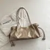 Bolso de hombro nuevo de gran capacidad 2026, moderno y versátil, con un toque de alta gama, adecuado para ir al trabajo, bolso de mano de otoño para mujer y bolso de axila
