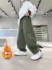 Pantalones de forro polar para niños, cálidos de invierno, nuevo estilo 2025 para niños mayores, con forro polar integrado, de pana, engrosados, largos, para usar en invierno