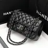 Bolso de Mujer 2026 Nueva Moda Versátil Bolso de Hombro Cruzado Bolso de Cadena Acolchado Bolso Cuadrado Pequeño para Mujer