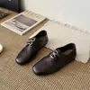Zapatos Oxford Estilo Británico Mujer 2026 Otoño Nuevos Piel Suave Correa de Doble Hebilla Tallado Punta Redonda Versátiles Suela Plana Zapatos Pequeños de Piel