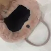 Bolso de mano tipo cesta de verduras nuevo Otoño e Invierno 2020 simple conveniente práctico imitación piel de pelo bolso de hombro