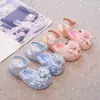 Sandálias de Faixa para Meninas Sapatos de Princesa Estilosos Verão 2025 Novos Sapatos de Cristal para Menininhas Sola Macia Sapatinhos de Bebê