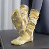 Pegamento de Punto Caliente Calcetines Especiales para Yoga Pilates para Mujer Antideslizantes Anti-rozaduras Deportes de Interior Especiales Fitness Pantorrilla Calcetines de Yoga