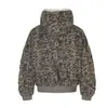 Chamarra acolchada de invierno cálida Magic Bear, diseño de oso de montaña, cuello de piel sintética, chamarra acolchada de camuflaje, abrigo acolchado estilo callejero americano para hombre